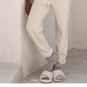 AERIE Women’s Oversized Cream Lounge Sweat Set